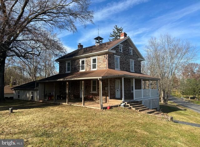 $449,900 | 522 Capitol Hill Road | Franklin Township - York County