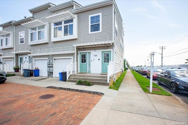 $1,099,000 | 73-19 Arverne Mews Drive | Hammels