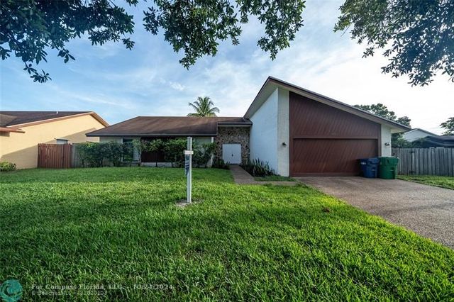 $3,800 | 6721 Northwest 44th Court | Lauderhill