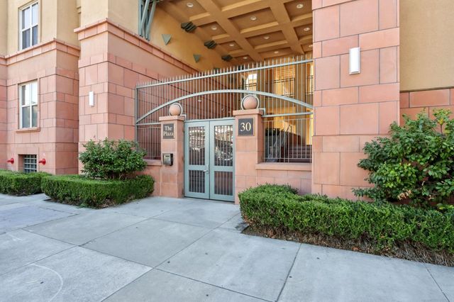 $2,995 | 30 East Julian Street, Unit 209 | Downtown San Jose