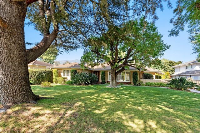 $1,975,000 | 911 Encanto Drive | Arcadia