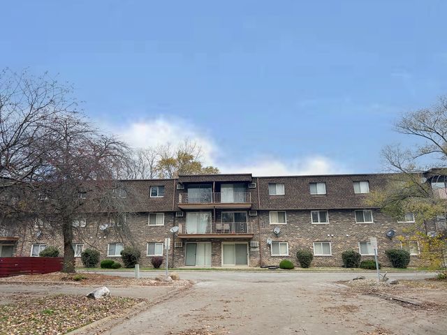 $69,900 | 18340 Glen Oak Avenue, Unit 3C | Lansing