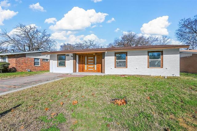 $278,000 | 2511 Buena Vista Drive | Northeast Central Arlington