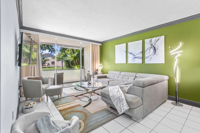 $149,900 | 500 Davis Road, Unit 39 | Palm Springs Village