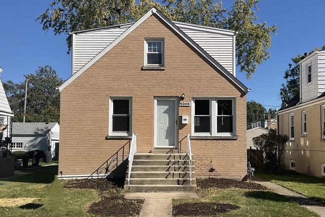 $2,610 | 4209 Prairie Avenue | Brookfield