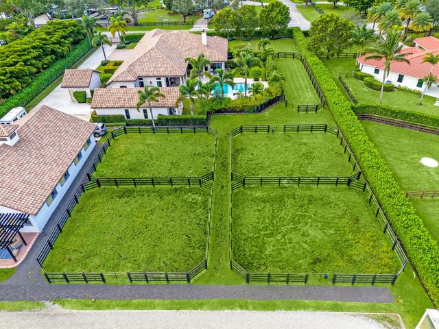 $4,250,000 | 1761 Clydesdale Avenue | Paddock Park of Wellington