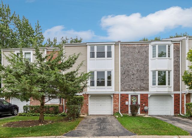 $270,000 | 1968 Holbrook Lane | Hoffman Estates