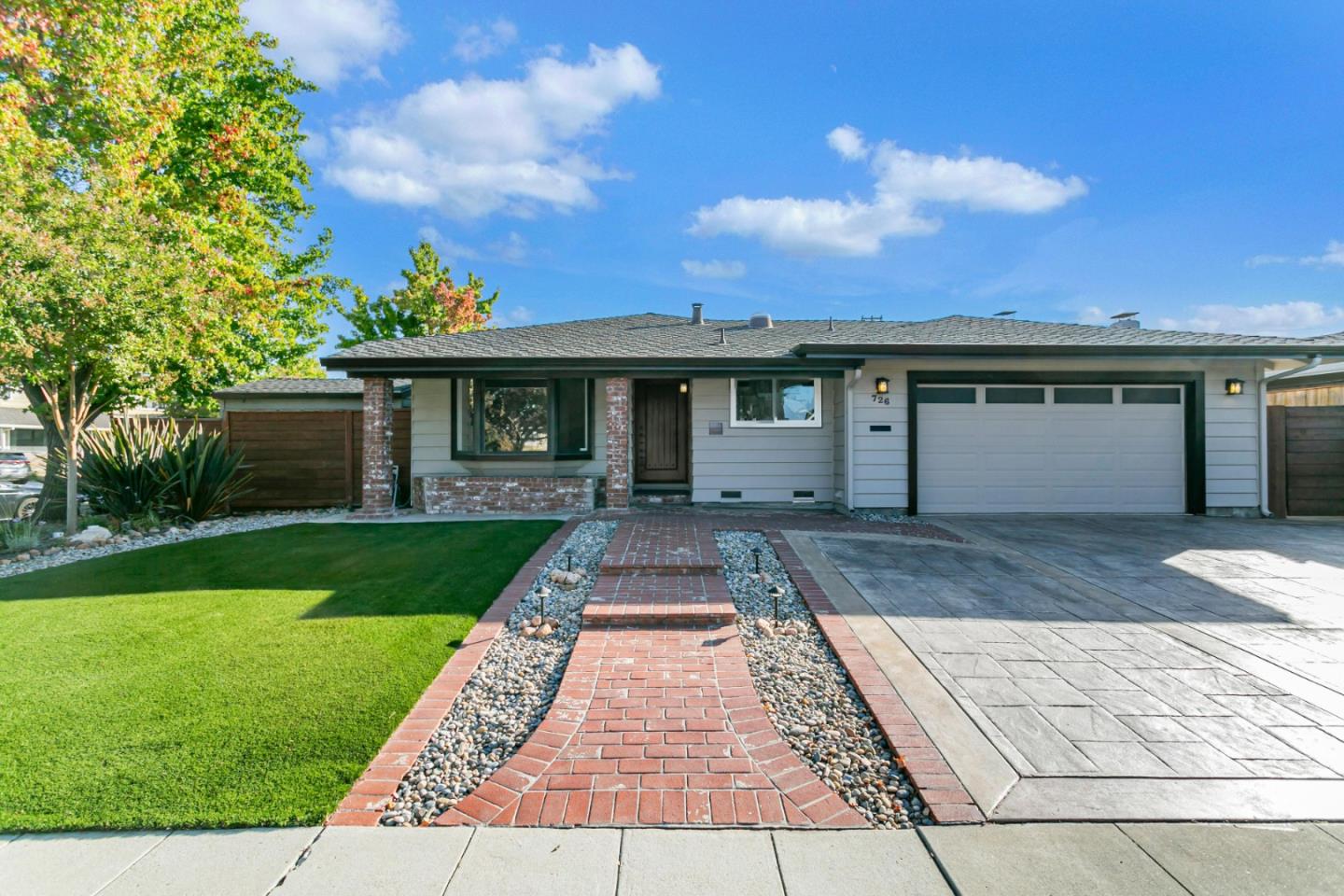 a front view of house with yard