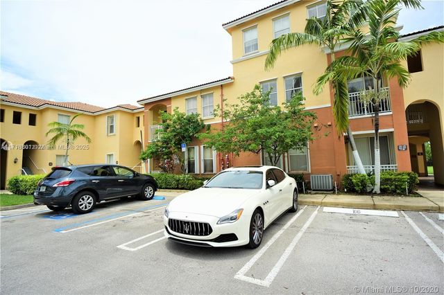 $3,200 | 10132 Northwest 7th Street, Unit 208 | Fountainebleau