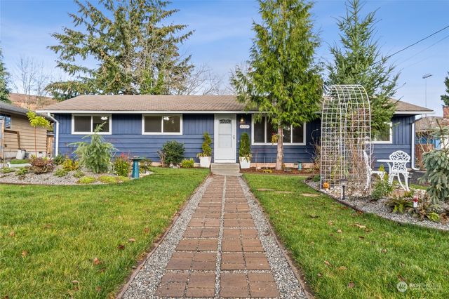 $719,000 | 4009 219th Street Southwest | Cascade Views