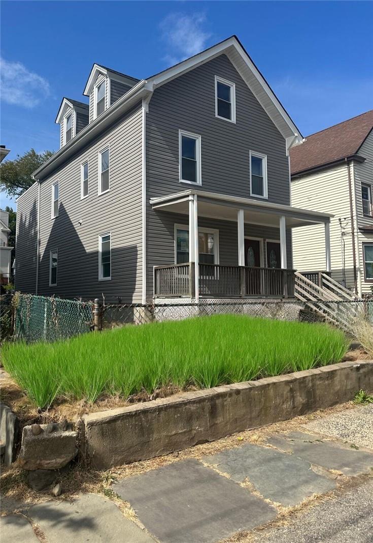 View of front of property featuring a porch