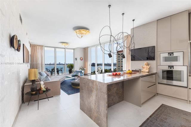 $2,200,000 | 2020 North Bayshore Drive, Unit 1110 | Edgewater