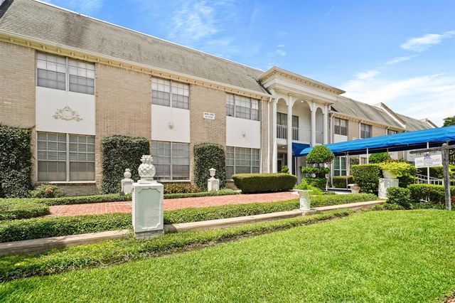 $120,000 | 2700 Bellefontaine, Unit A34 | Braeswood Place