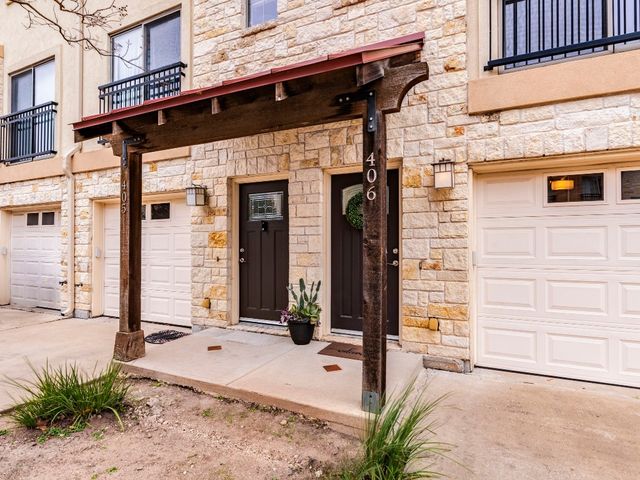 $269,900 | 13420 Lyndhurst Street, Unit 406 | Pond Springs