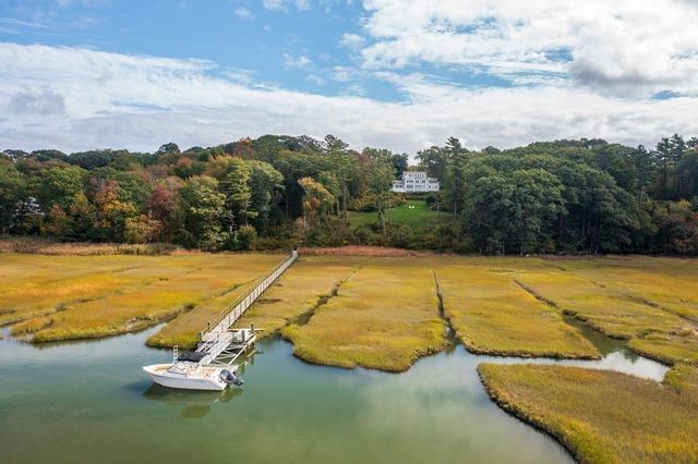 $3,400,000 | 2 Cove Creek Lane | Marshfield Hills