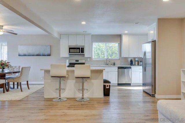 $1,049,000 | 1121 East Mission Avenue | Central Escondido