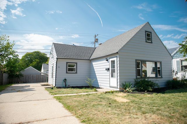 $225,000 | 915 South 109th Street | Greenfield Gardens