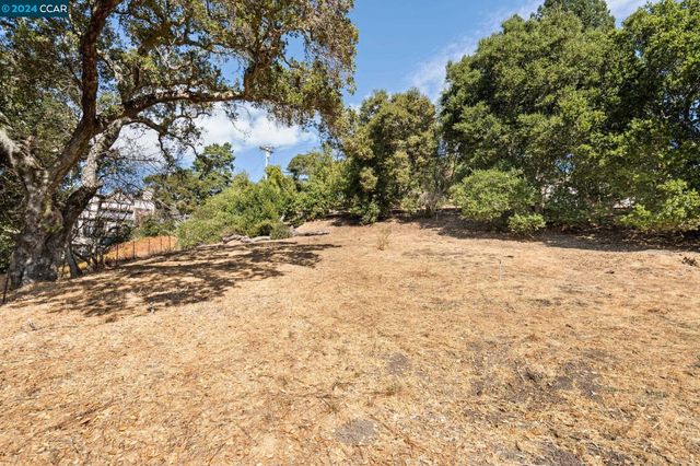 $790,000 | 9 Charles Hill Road | Charles Hill