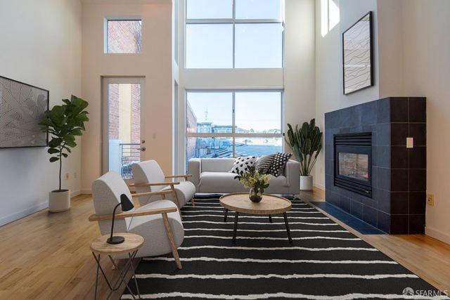 $1,195,000 | 2412 Harrison Street, Unit 214 | Inner Mission