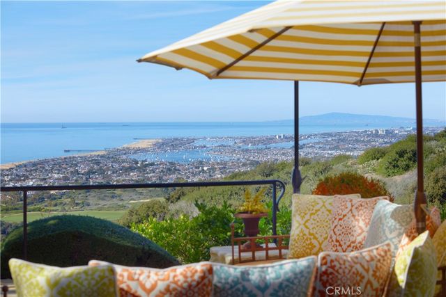 $26,995,000 | 5 Pelican Vista Drive | Newport Coast