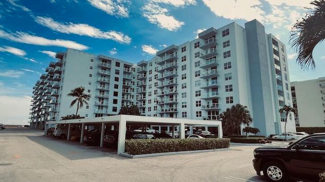 $8,250 | 3450 South Ocean Boulevard, Unit 5030 | South Palm Beach - Palm Beach