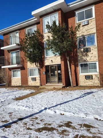 $180,000 | 1510 West Greenleaf Avenue, Unit 1C | East Rogers Park