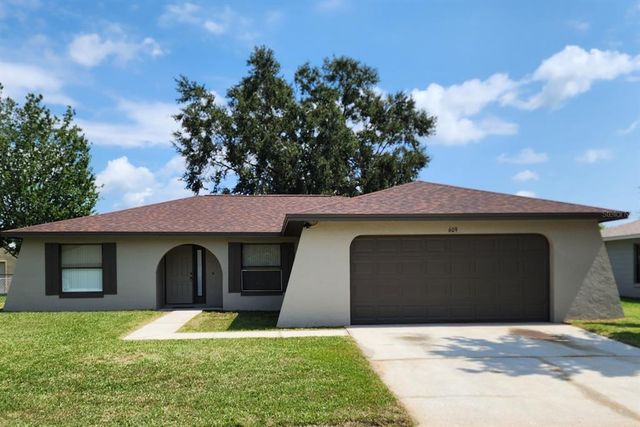 $309,999 | 609 Estrada Lane | Poinciana