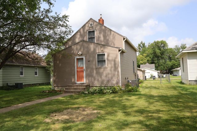 $89,000 | 517 1st Street | Hancock