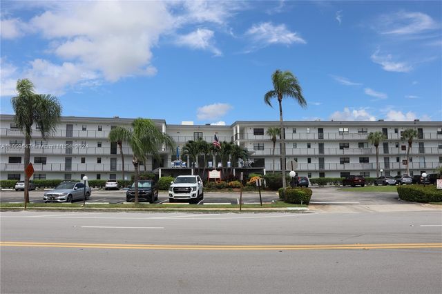 $179,000 | 9233 Southwest 8th Street, Unit 307 | Sandalfoot Cove