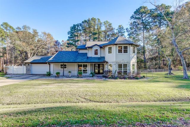 $450,000 | 1661 White Oak Creek Drive | Conroe