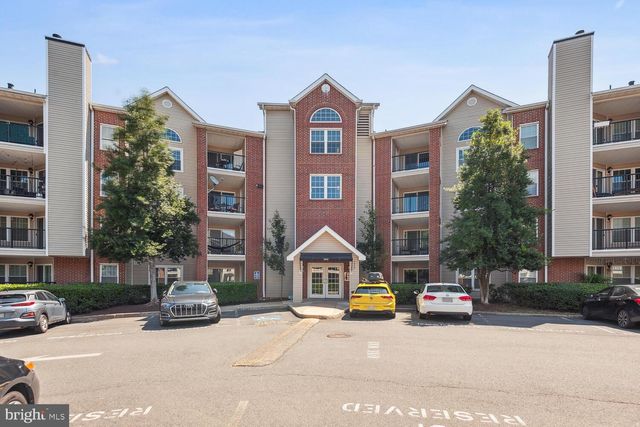 $308,000 | 3313 Wyndham Circle, Unit 2216 | Alexandria West