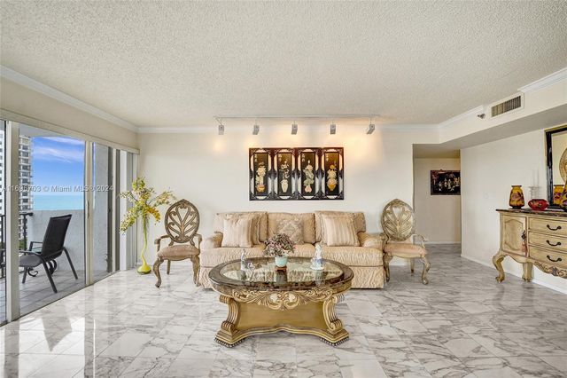 $649,999 | 1201 South Ocean Drive, Unit 1211S | South Central Beach