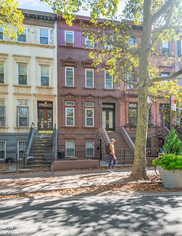 $2,995,000 | 169 Underhill Avenue | Prospect Heights