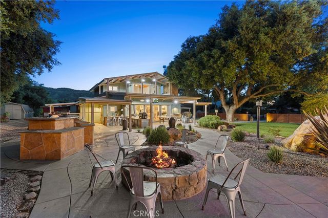 $3,200,000 | 12475 Christmas Tree Road | Downtown Ojai