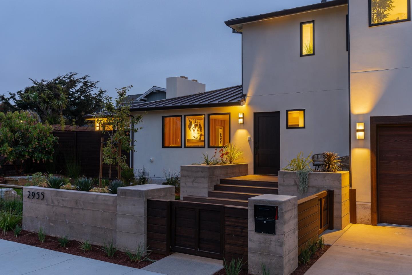 a view of outdoor kitchen and dining room