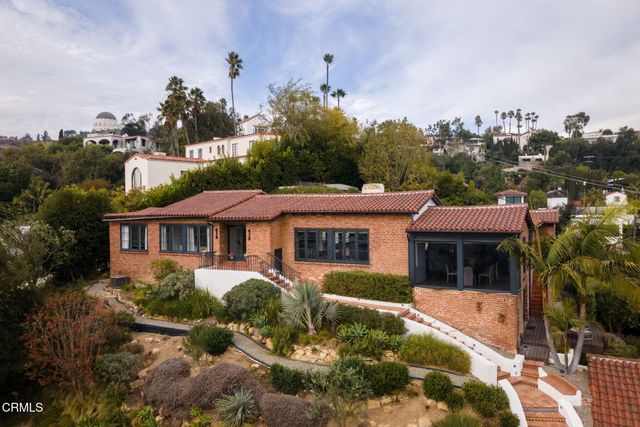 $3,485,000 | 4817 Glencairn Road | Los Feliz