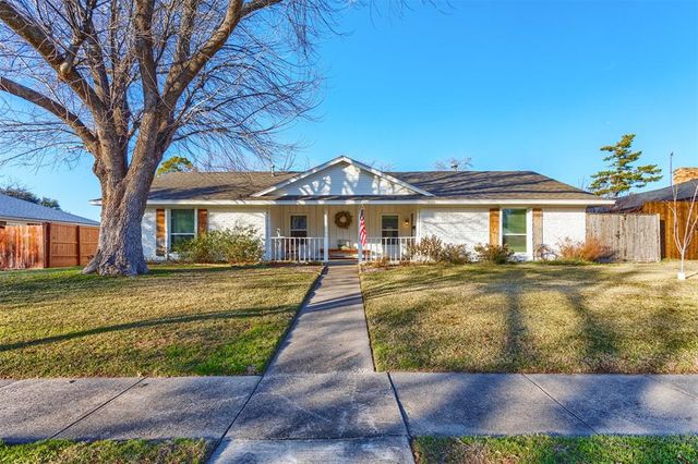 $440,000 | 13123 Glenside Drive | Central Farmers Branch