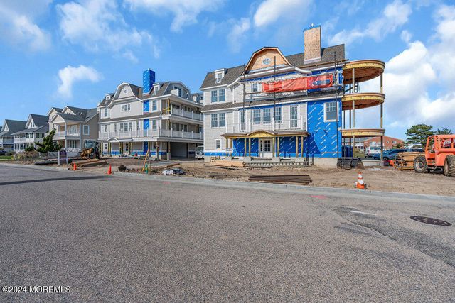 $2,900,000 | 102 2nd Avenue, Unit 3 | Belmar