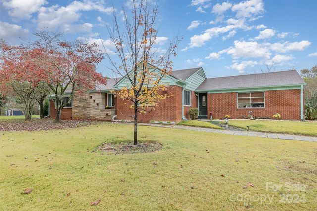 $425,000 | 1501 Griffith Road | Monroe