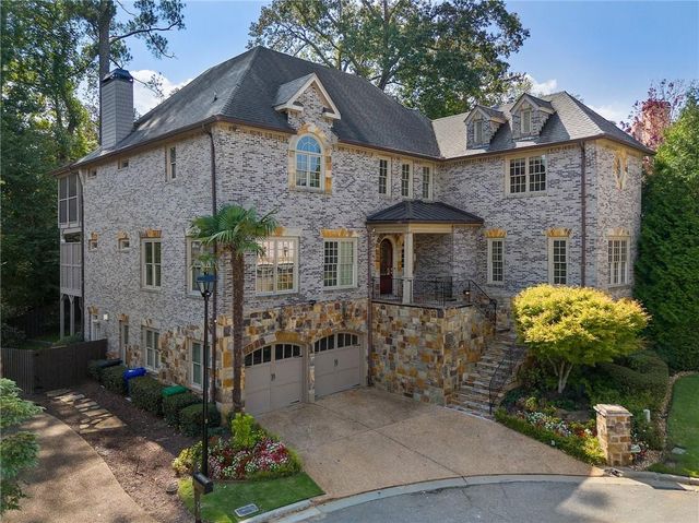 $1,499,900 | 1720 Buckhead Valley Lane Northeast | Brookhaven