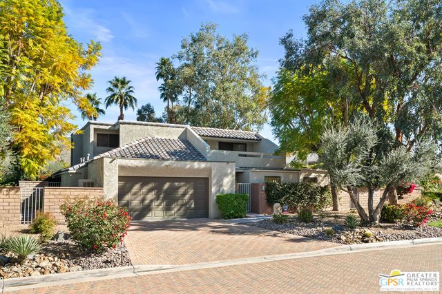 $1,299,000 | 2580 West La Condesa Drive | Canyon Corridor