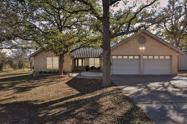 $425,000 | 400 Panorama Drive | Buchanan Dam