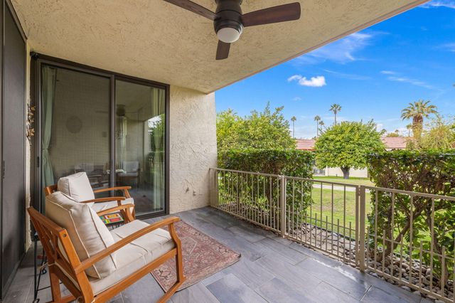 $429,900 | 2075 South Caliente Drive | Palm Springs South End