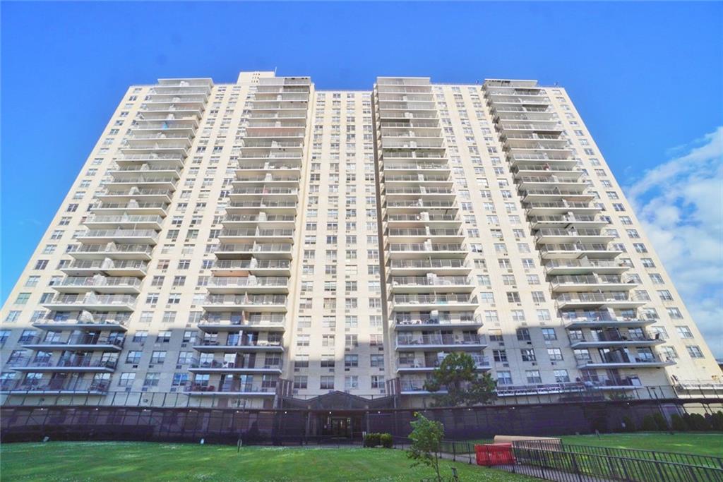 601 Surf Avenue, Unit 2R, Brooklyn, NY 11224 | Compass