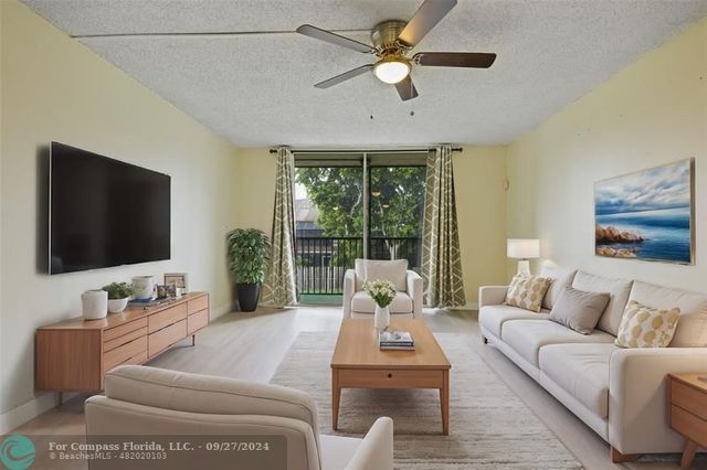 $2,250 | 7175 Orange Drive | Davie