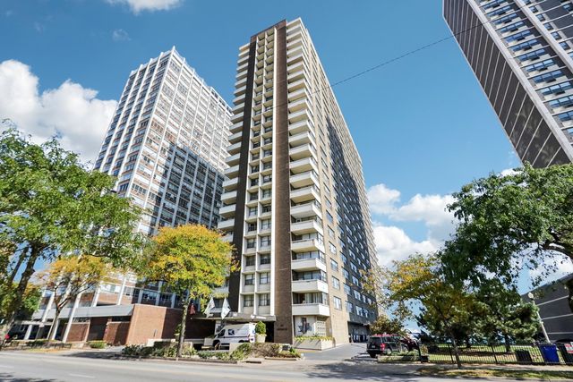 $269,999 | 6157 North Sheridan Road, Unit 10F | El Lago