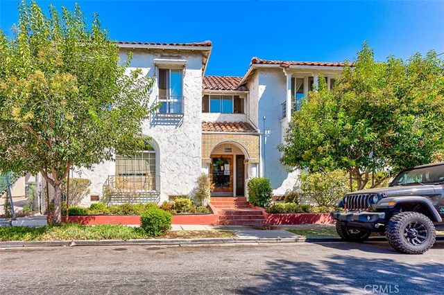 $2,900,000 | 5017 Institute Place | Hollywood