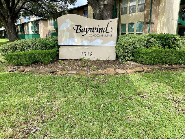 $1,495 | 1516 Bay Area Boulevard, Unit E4 | Clear Lake