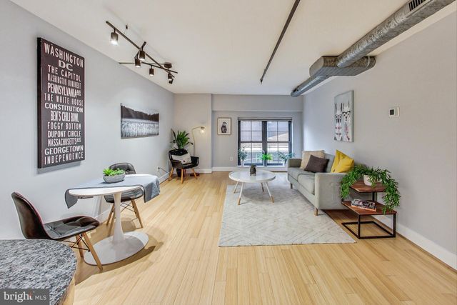 $399,000 | 2328 Champlain Street Northwest, Unit 202 | Adams Morgan