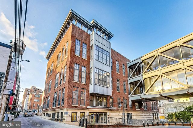 $379,000 | 2328 Champlain Street Northwest, Unit 202 | Adams Morgan